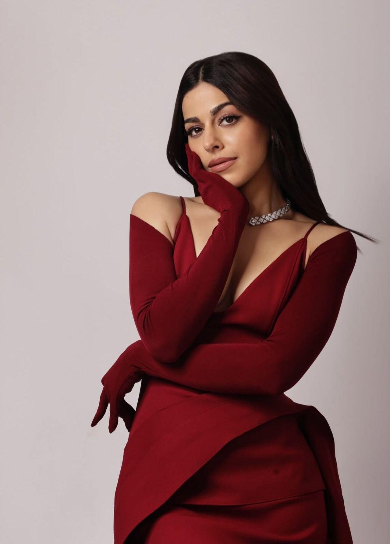 Alaya’s deep red full-length outfit exudes modern sophistication, making it a perfect pick for a Valentine’s date. The elegant wraps, V-neckline, and subtle accessories add a romantic yet stylish touch.